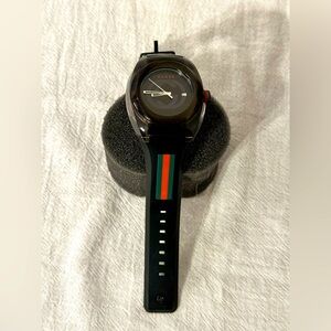 Gucci Dome Watch With Rubber Straps
